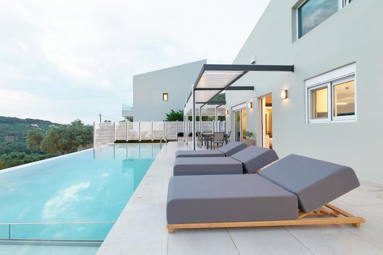 Moly - Luxury Villa With Heated Private Pool Agia Triada ภายนอก รูปภาพ